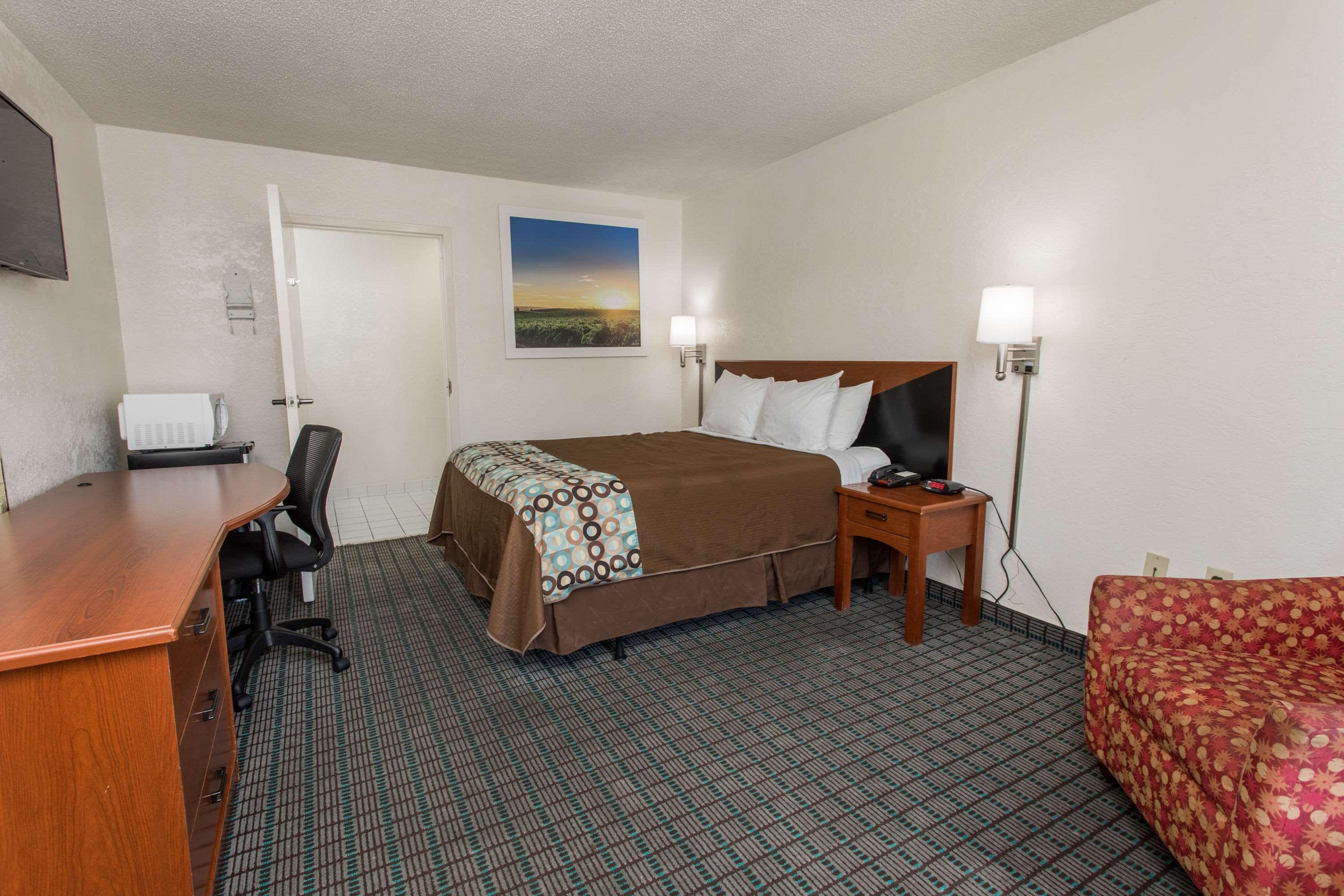 Days Inn By Wyndham Dillon Dış mekan fotoğraf